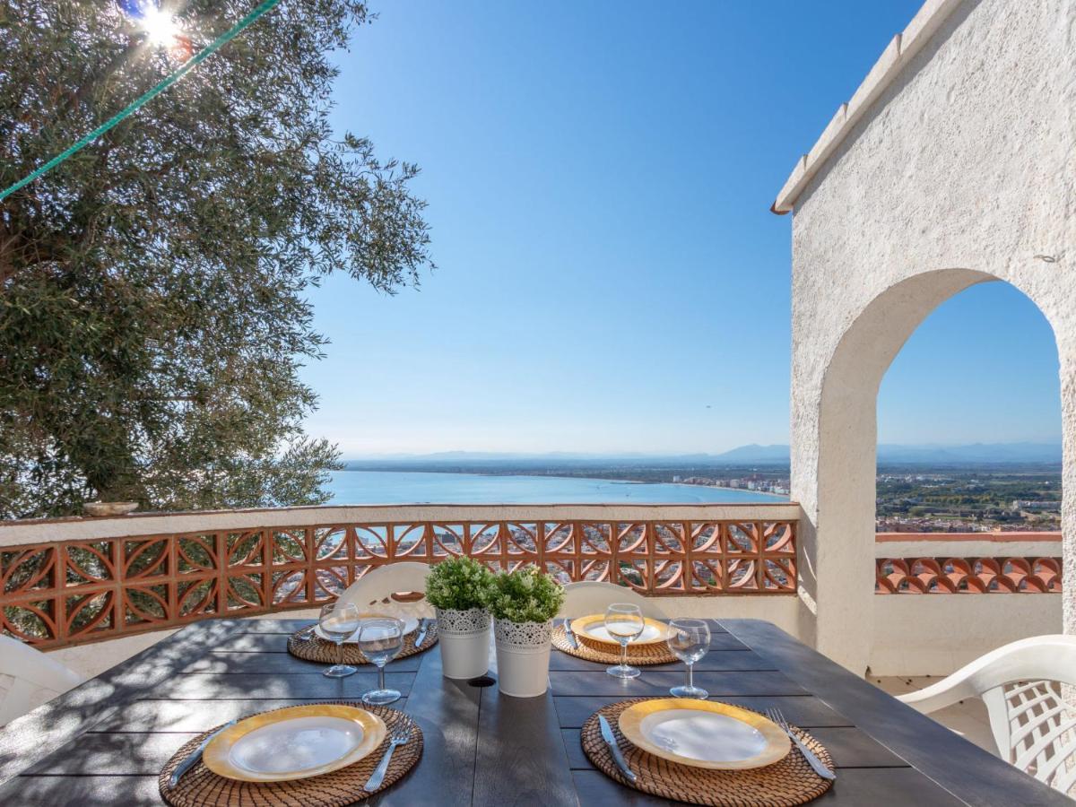 Holiday Home Villa Cecilia By Interhome Росес Екстериор снимка